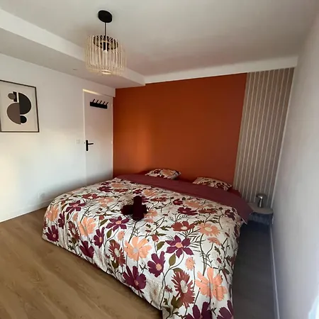 Autonome Pour 2 A 4 Personnes * Poitiers